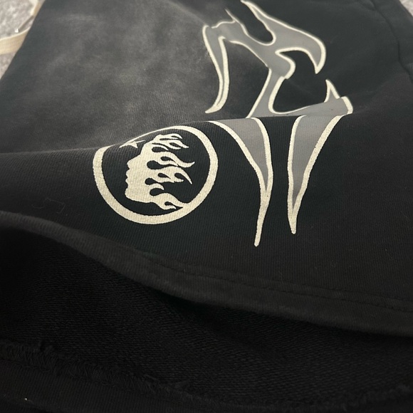 Hellstar Flame Shorts - Picture 8 of 12